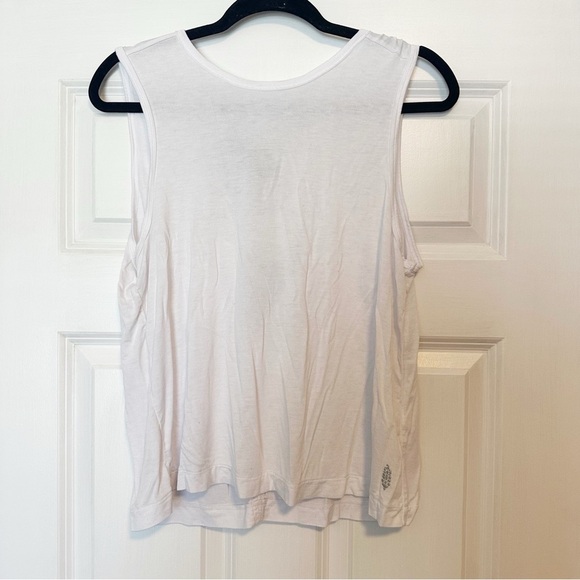 Free People movement Tri harder tie back lightweight tank - Picture 3 of 6